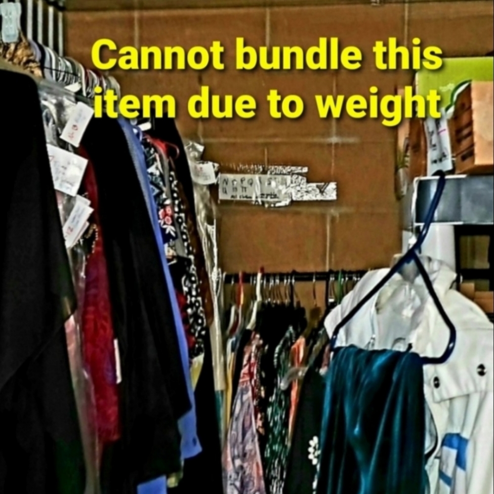 🔴👗 MYSTERY BUNDLE 🧥 - Picture 6 of 12